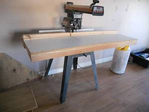 lot 159 image: Craftsman 10 in 2.5 HP Radial Arm Saw -72x18 Front Bed - Overall size is 60x40x72