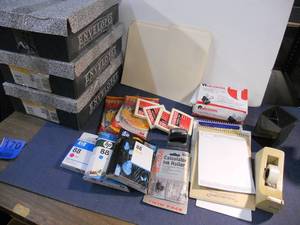 lot 170 image: #10 Window Envelopes, #88 HP Ink Cartridges, Red Pens, Post-Its, Universal Clips, More