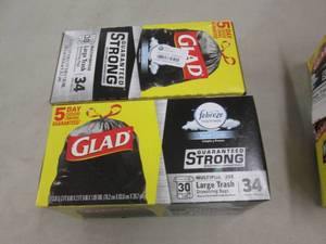 2- 34 ct Boxes of  Glad 30 Gallon T...