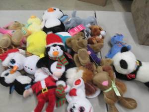 Large Lot of Assorted Small Plush...