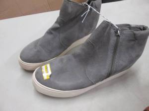 Size 11 Short Boots...