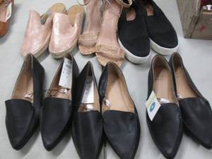 6 Pair Assorted Sized Ladies Shoes ...