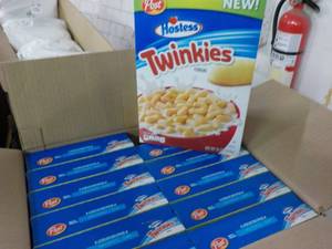 lot 204 image: Case of 12 - 12 oz Hostess Twinkies...