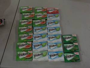 lot 249 image: Trident Gum near or past best date...
