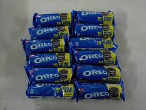 lot 250 image: Oreo King Size - 10 Cookies 4 oz n...