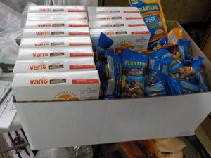 lot 24 image: Box of Food near or past date...