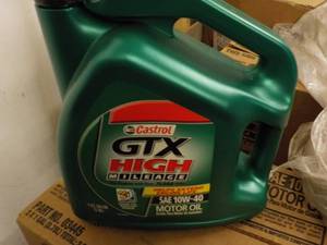 lot 128 image: 1 Gallon Castrol GTX High Milage SA...