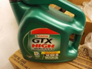 lot 129 image: 1 Gallon Castrol GTX High Milage SA...