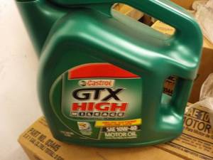 lot 131 image: 1 Gallon Castrol GTX High Milage SA...