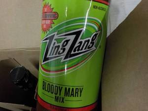 lot 136 image: Case of 12 - 32 oz Zing Zane Blood ...