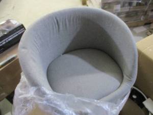 Swivel Stool missing hardware...