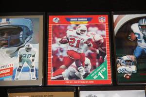 lot 43 image: Barry Sanders Football Card Lot  5 Cards includes Rookie Card