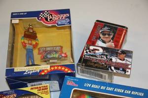 lot 71 image: Dale Earnhardt and Jeff Gordon Nascar Collectibles Lot