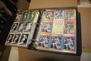 lot 77 image: Baseball Card Three Ring Binder Bulk Card Lot  6 Binders