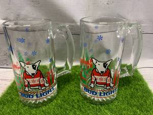 lot 13 image: Pair of 1987 Spuds Mackenzie Mugs (Sold $19 each on Ebay)