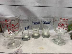 lot 14 image: Budweiser Light Early 1980s Glasses