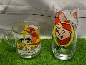 lot 15 image: 1978 McDonalds Garfield & 1985 Alvin Glasses