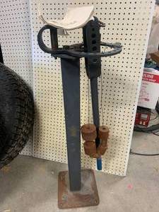 lot 25 image: Compact Bender