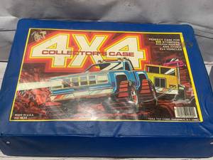 lot 30 image: Collectors Case of Vintage Toy Cars