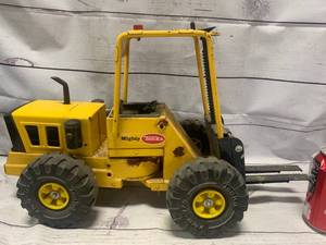 lot 31 image: Vintage Mighty Tonka Pressed Steel Forklift
