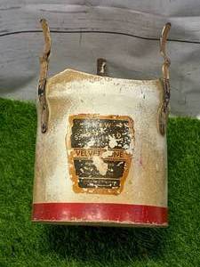 lot 41 image: Vintage Hames & Berg Velvet Tone Trumpet Mute (Sold for $35 on Ebay)
