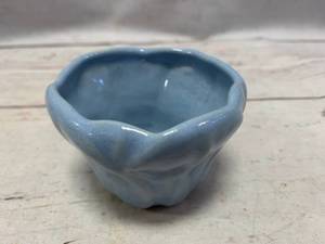 lot 57 image: Rosemeade Pottery Sugar in Great Shape