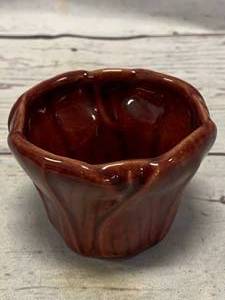lot 58 image: Rosemeade Pottery Sugar in Great Shape