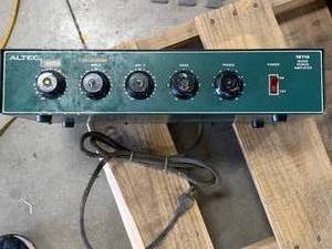 lot 68 image: Altec 1611A Mixer, Power Amplifier (rare & expensive)