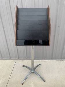 lot 117 image: Lectern Pedestal 48 Tall
