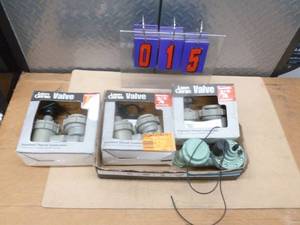 Flat of misc electrical items. As shown.