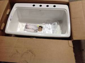 lot 7 image: Elkay Quartz Classic Undermount Composite 33 in. Single Bowl Kitchen Sink in White not used open box