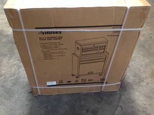 lot 14 image: Husky 26.5 inch 5 drawer Tool Chest & Mobile Cabinet New