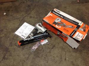 lot 48 image: Paslode Pneumatic 3-12 in. 30-Degree PowerMaster Plus Clipped-Head Framing Nailer not used