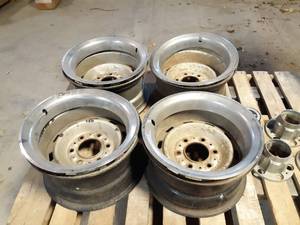 (4) GM 15x8 6-Bolt Vintage Rims w Caps and Rings