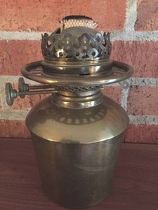 lot 27 image: Vintage Brass Lantern Base