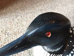 lot 29 image: Wooden Hand Carved Loon w Glass Eyes