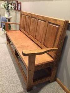 lot 35 image: Wonderful Church Pew