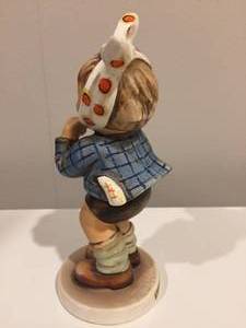 lot 93 image: Hummel Boy With Toothache Figurine