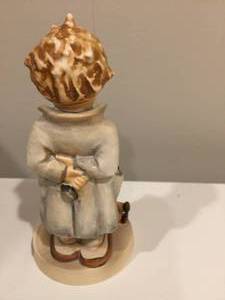 lot 94 image: Hummel Doctor Figurine