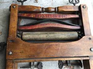 lot 107 image: Vintage Dome Stic Wringer