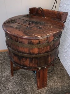 lot 17 image: Antique Wash Tub Converted to a TableStand
