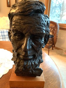 lot 133 image: Abe Lincoln Bust