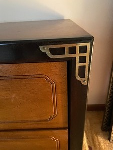 lot 3 image: Bassett Nightstand