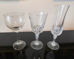 lot 52 image: Lady Victoria, Longchamp, and Bonne Auberge Glassware (NEW)