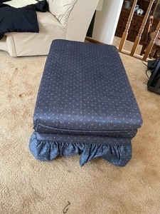 lot 173 image: Upholstered Ottoman