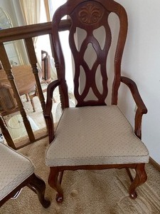 lot 175 image: Bassett Host and Dining Chair