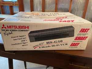 lot 197 image: New Mitsubishi Xpress 400 HiFi VCR