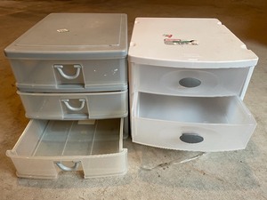 lot 206 image: OrganizationStorage Items