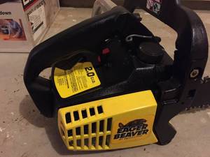 lot 261 image: McCulloch 14 Inch Gas Powered Chainsaw