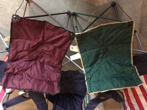 lot 318 image: Folding Chair Lot